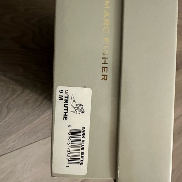 Marc Fisher Blue heels size 9 NWT - Picture 4 of 4